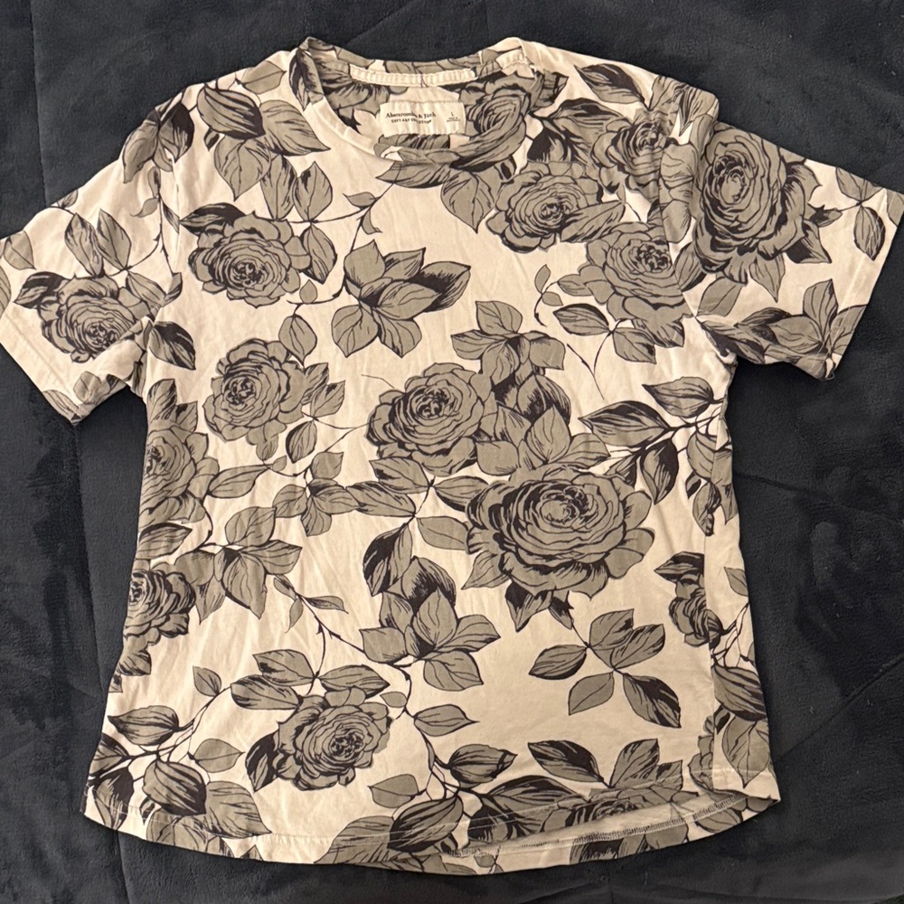 Abercrombie & Fitch Floral Short Sleeve Tee - Black and Cream
